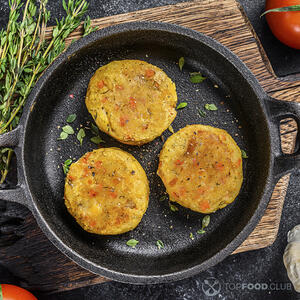 Овощные котлеты готовы