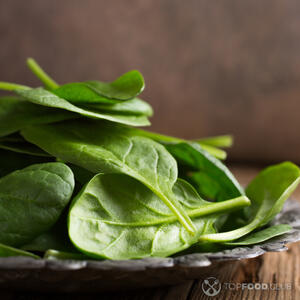 Моем шпинат