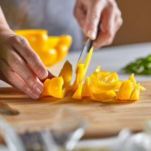 Нарезаем на полоски