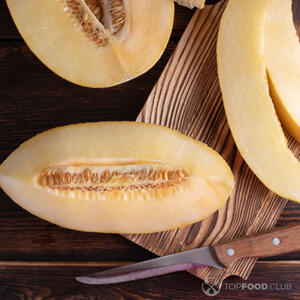 Режем дыню 