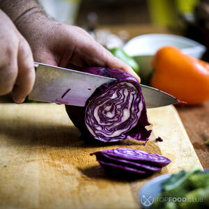 Резать кольраби