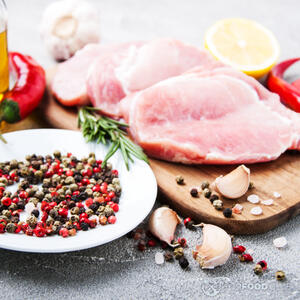 Подготавливаем свинину