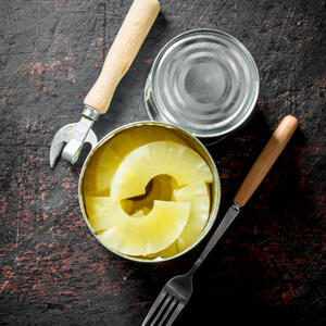 Открываем ананас