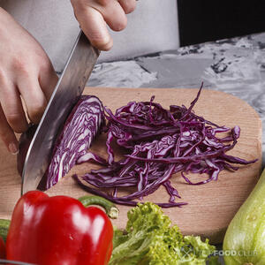 режем капусту