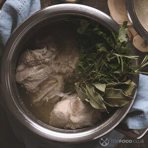 варить мясо