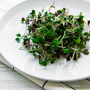 микрозелень