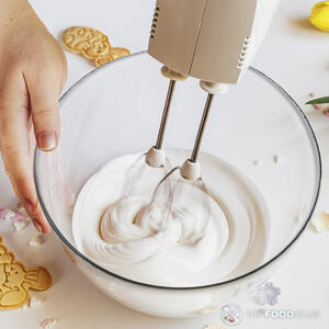 Приготовьте глазурь