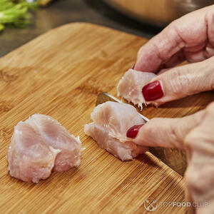 резать рыбу