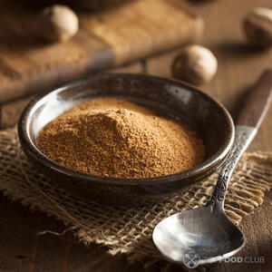 Добавляем мускатный орех.