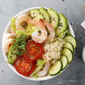 Поке с креветками и авокадо