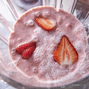 Клубничный смузи