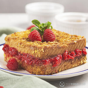 Тост с малиной