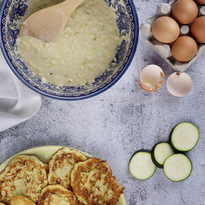 Пожарьте оладьи