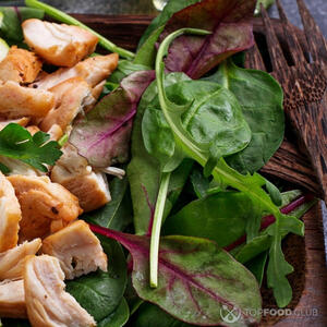 готовая курица со шпинатом