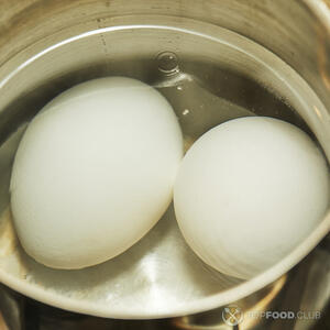 яйца варятся