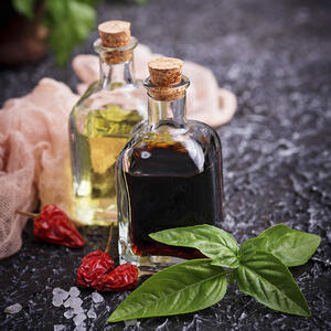 Налить масло