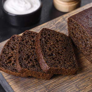 нарезанный хлеб