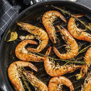 жареные креветки