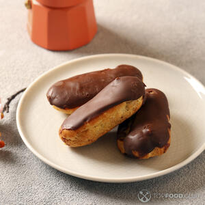 Эклеры с вареной сгущёнкой