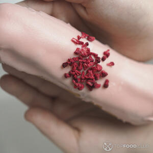 Малиновые эклеры