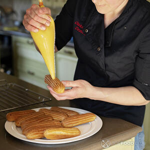 Наполните пирожное