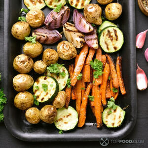 Салат на мангале.