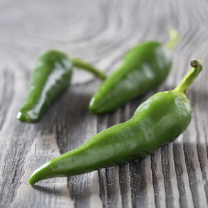 зеленый острый перец