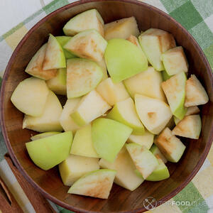 Яблоки кубиками