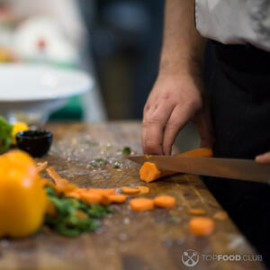 нарезаем морковь