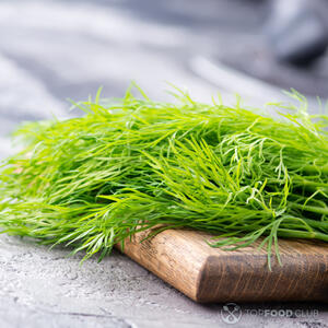 Моем зелень укроп