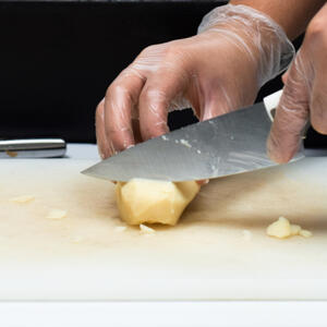 Режем картофель