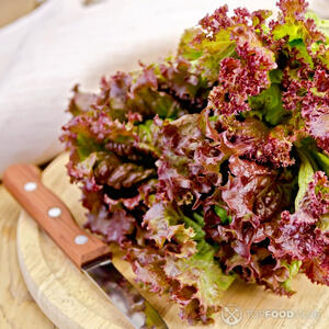 нарезаем салат