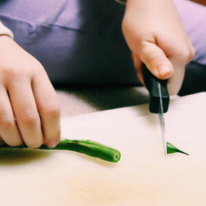 Режем стручковую фасоль