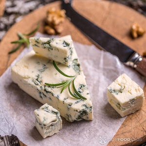 сыр с плесенью