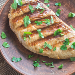 Украшаем мясо курицы