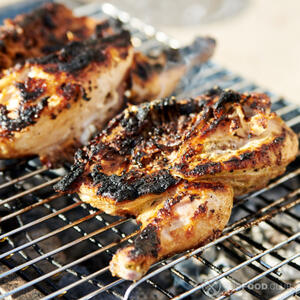 Обжариваем курицу