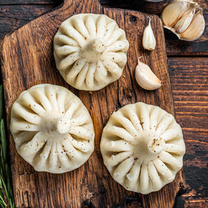 Сервируем хинкали