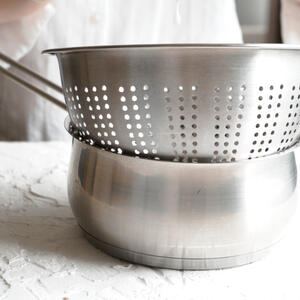 Процеживаем маринад