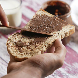 Намазать шокопасту