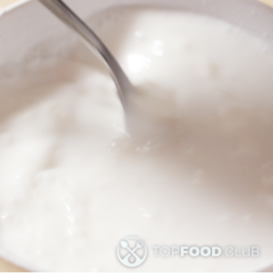 Кефир с солью и сахаром