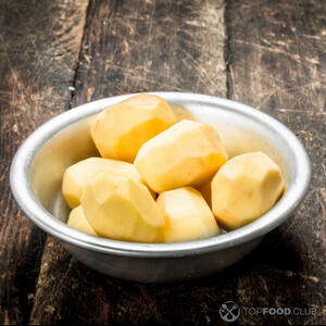 Картофель вымыть