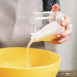 Всыпьте сахар, соль,