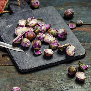 нарезанная брюссельская капуста