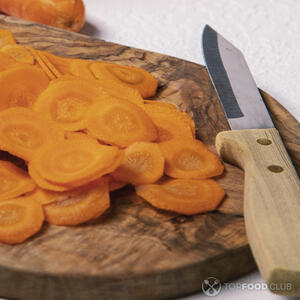 нарезанная морковь