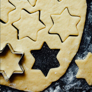 раскатанное песочное тесто