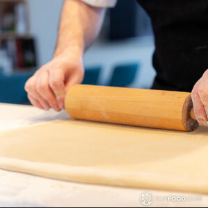 пласт дрожжевого теста