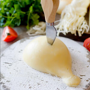 подготовить сыр проволоне