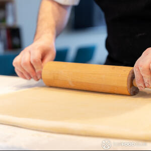 раскатать тесто