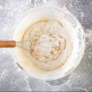 тесто перемешать