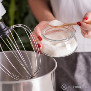 добавит сахар